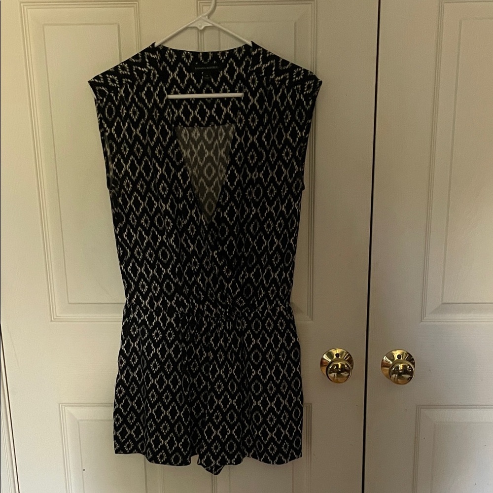 Banana Republic romper size 4